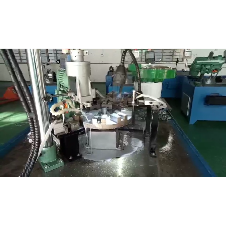 锁具三轴多攻位全自动攻牙机